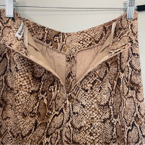 Reformation Snake Print Marlon High Rise Pants Size 4 - Picture 8 of 10